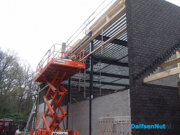 Storm en regen teisteren de bouwvakkers bij de Potstal