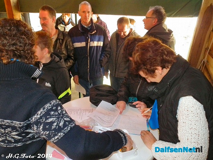 Ruime belangstelling voor snertwandeltocht de Poel. - Foto: H.G. Foto