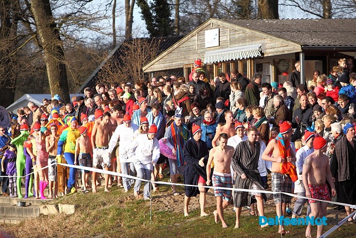 Nieuwjaarsduik Lemelerveld grandioos succes!