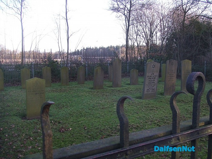 Monumenten: Op zoek naar de Joodse begraafplaats Dalfsen