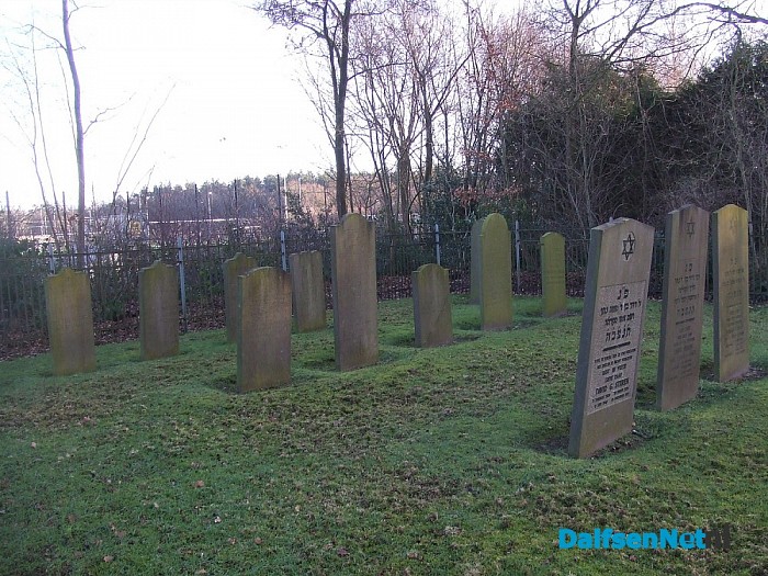 Monumenten: Op zoek naar de Joodse begraafplaats Dalfsen