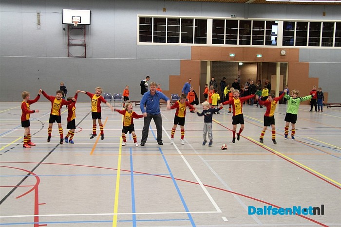 De jongens van SVD F1 zaalkampioen!