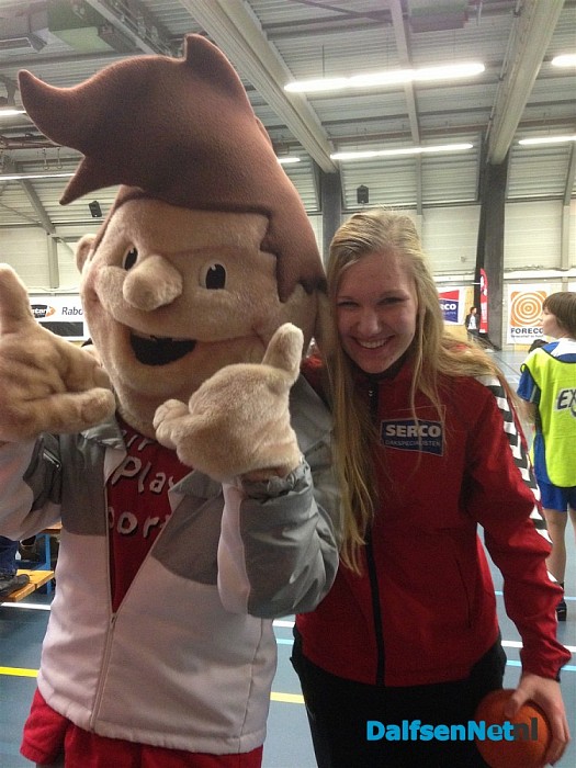 Eerste dag dc consult schoolhandbal 2014