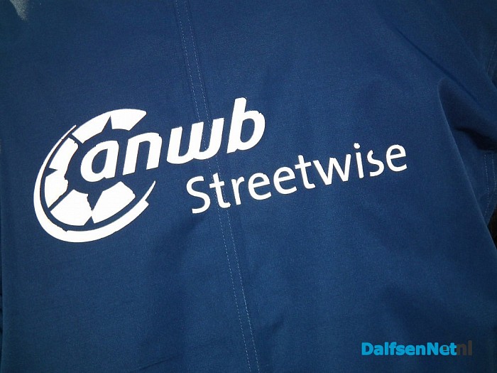 ANWB Streetwise bij “de Wegwijzer”. - Foto: H.G. Foto