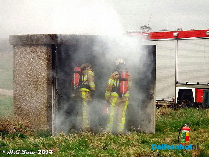 Brand in transformatorhuisje Westeinde. - Foto: H.G. Foto