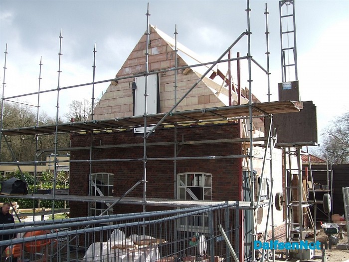 Bijgebouw Molen Fakkert vanmiddag werd het hoogste punt gevierd