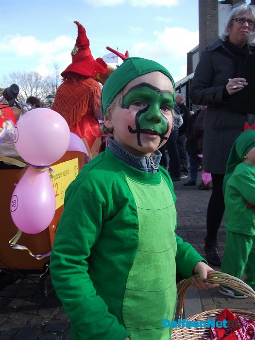 Carnaval in Hoonhorst en mooie optocht (1)