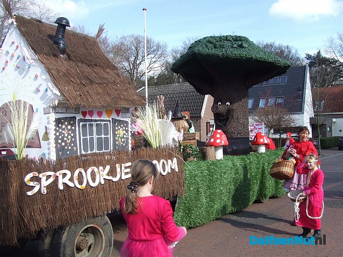 Carnaval in Hoonhorst en mooie optocht (1)