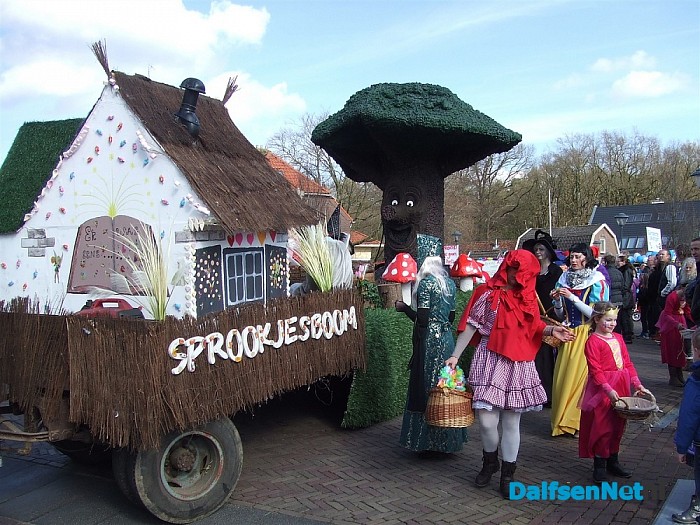 Carnaval in Hoonhorst en mooie optocht (1)