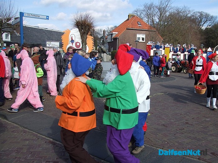 Carnaval in Hoonhorst en mooie optocht (1)