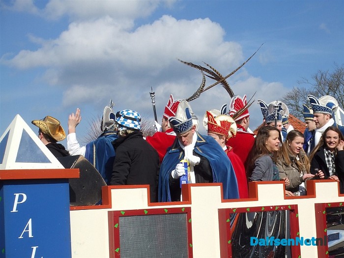Carnaval in Hoonhorst en mooie optocht (2)