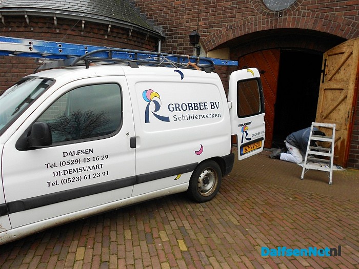 Voor het zingen de kerk uit?