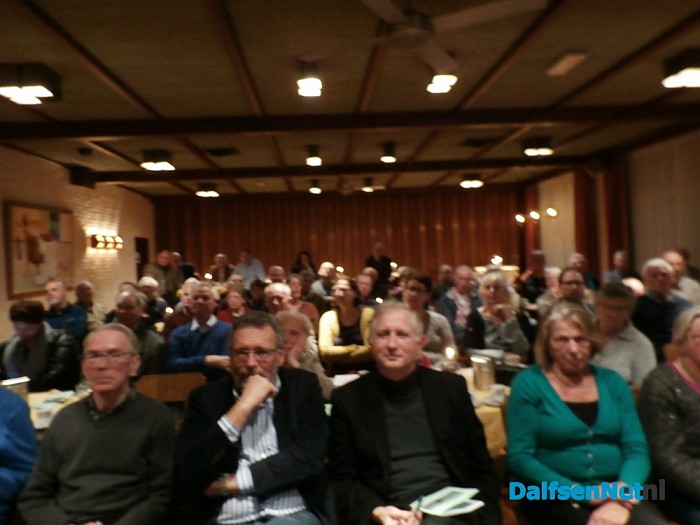 Jaarvergadering plaatselijk belang Hessum: We krijgen eigen “komborden” - Foto: Robert Bril