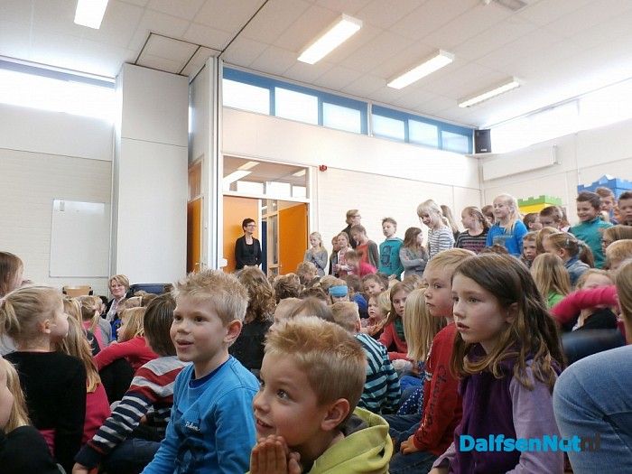 Han Noten stelt nieuwe leerlingenraad vast - Foto: Robert Bril