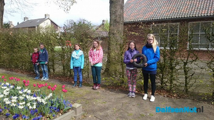 Kinderen oefenen voor 4 mei - Foto: Robert Bril