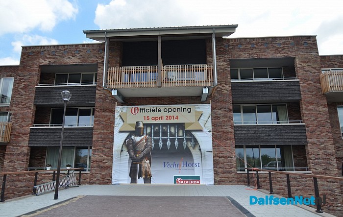 Burchtwoningen Nieuwleusen geopend - Foto: Johan Bokma
