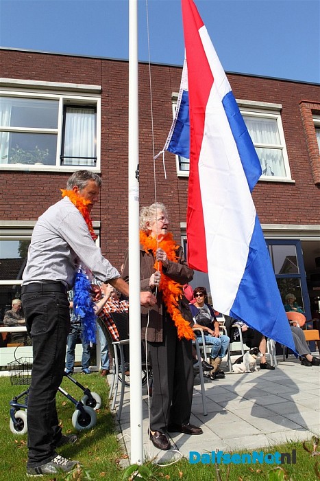 Versierde fietsenoptocht groot succes