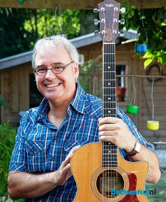 Zanger en gitarist Frank Demilt luidt muzikaal het voorjaar in