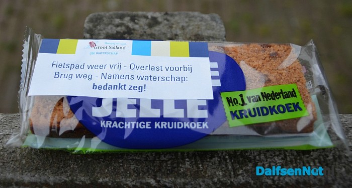 Troostkoek voor passanten stuw - Foto: Johan Bokma