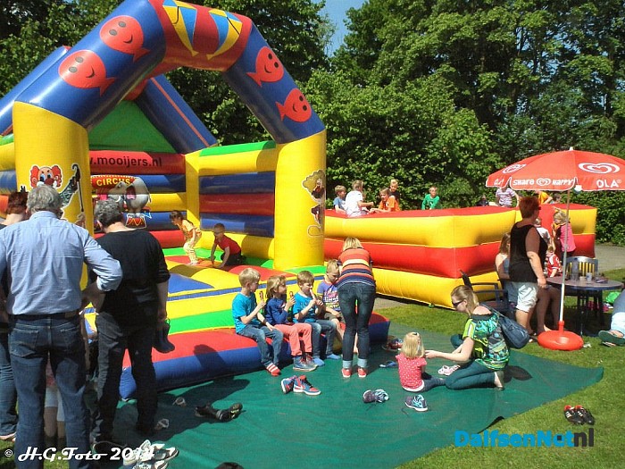 Supportersvereniging USV viert feest. - Foto: H.G. Foto