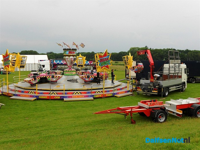 Opbouw kermis voor DAMOVO