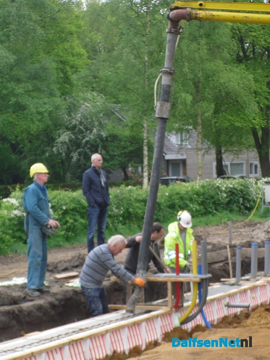 Als paddestoel uit de grond: clubhuis toerclub