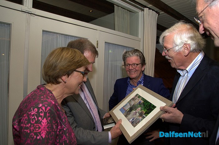 Afscheid wethouder Goldsteen met een koninklijk tintje - Foto: Johan Bokma