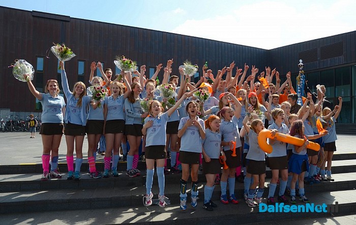 Hockey Dalfsen: kampioenen gehuldigd - Foto: Johan Bokma