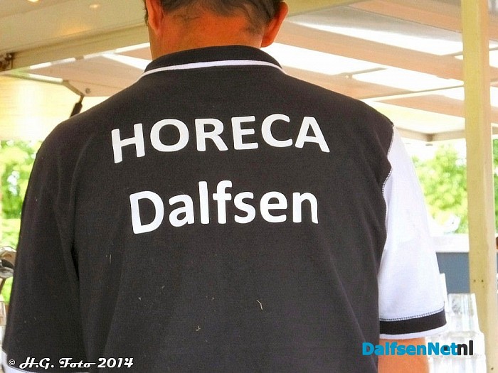 Oranje weer een ronde verder. - Foto: H.G. Foto