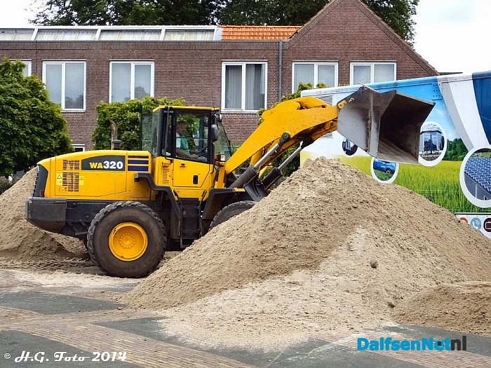 Voorbereidingen Copacabana aan de vecht in volle gang. - Foto: H.G. Foto
