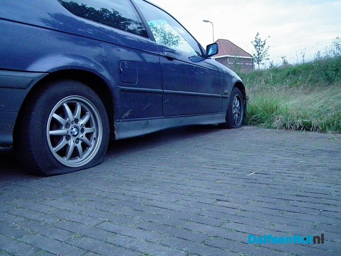 Vandalisme op station Dalfsen - Foto: Robert Bril