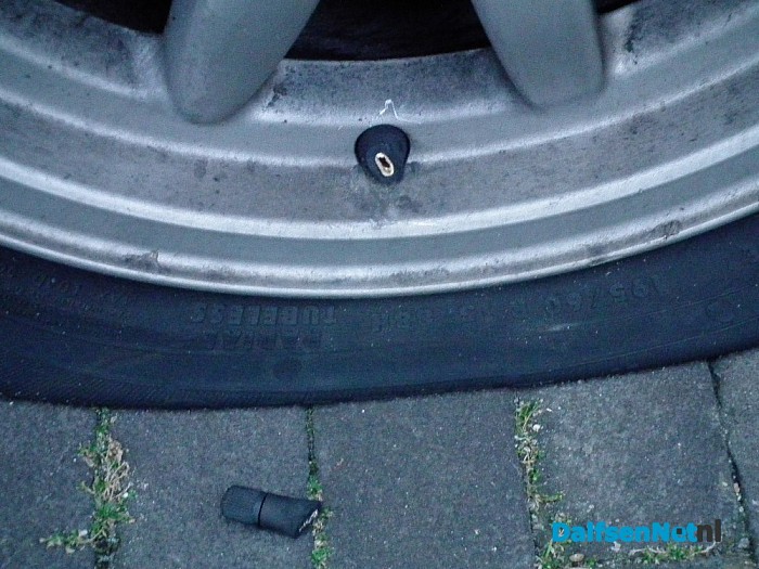 Vandalisme op station Dalfsen - Foto: Robert Bril