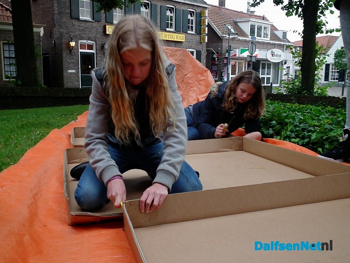 17 kinderen doen mee aan nacht zonder dak - Foto: Robert Bril