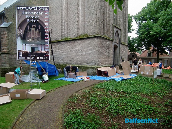 17 kinderen doen mee aan nacht zonder dak - Foto: Robert Bril
