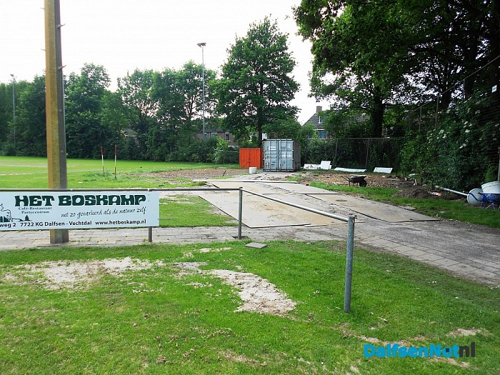 Noodgebouwen weg