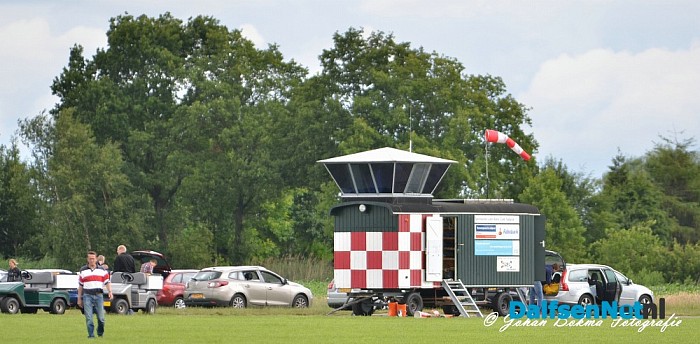40 teams strijden om de Salland troffee bij Aero club Salland - Foto: Johan Bokma