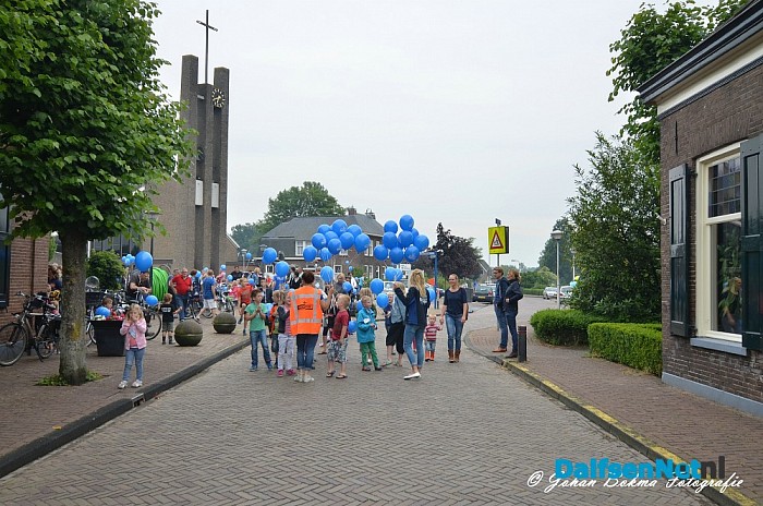 Sproeifeest was gisteren weer goed bezocht - Foto: Johan Bokma