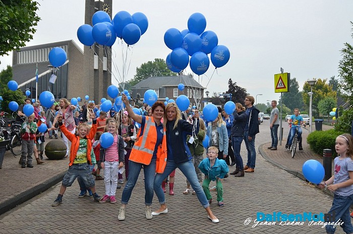 Sproeifeest was gisteren weer goed bezocht - Foto: Johan Bokma