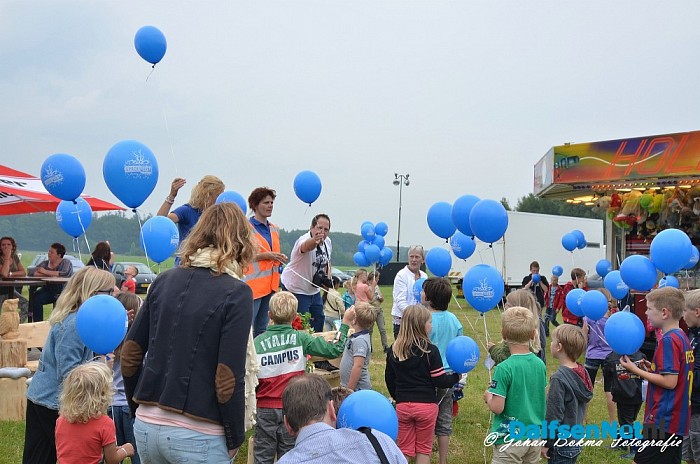 Sproeifeest was gisteren weer goed bezocht - Foto: Johan Bokma