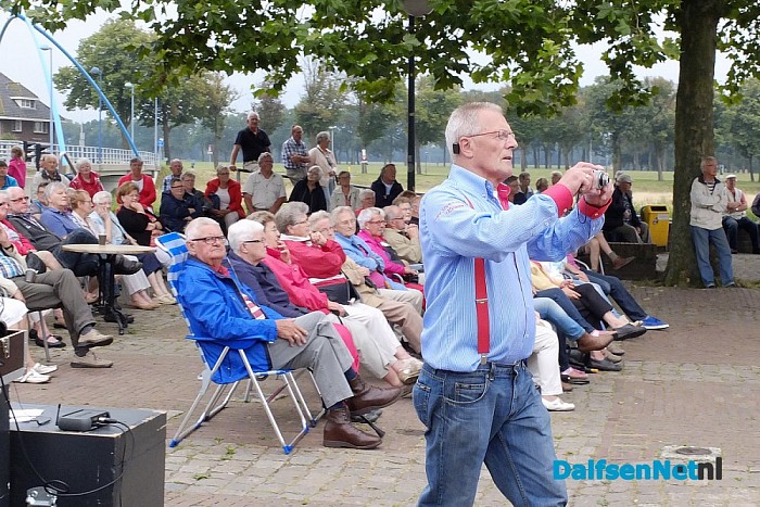 foto’s van optreden Stuwzangers 2e blauwe bogendag