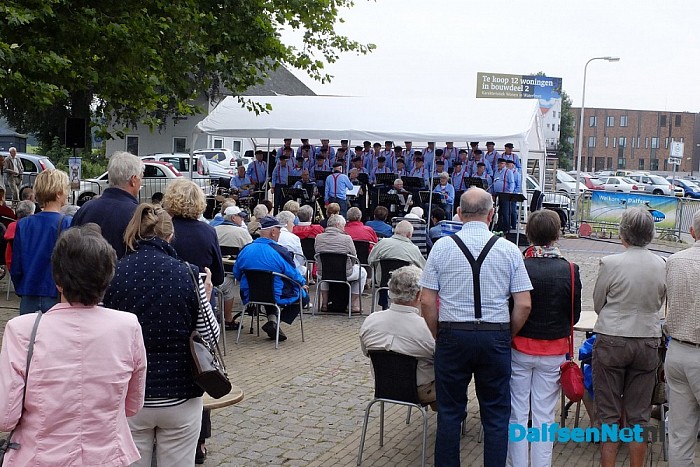 foto’s van optreden Stuwzangers 2e blauwe bogendag
