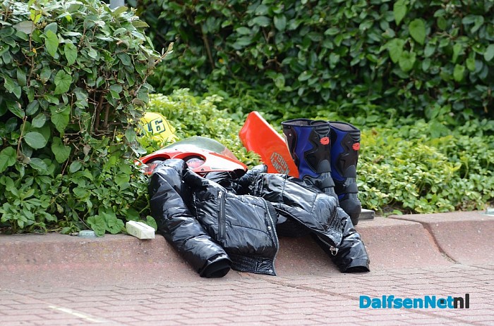 Ongeval met gewonde op rotonde Rondweg Dalfsen - Foto: Johan Bokma