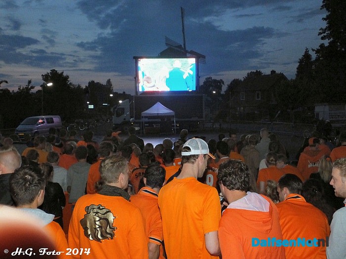 Oranje mag naar huis. - Foto: H.G. Foto