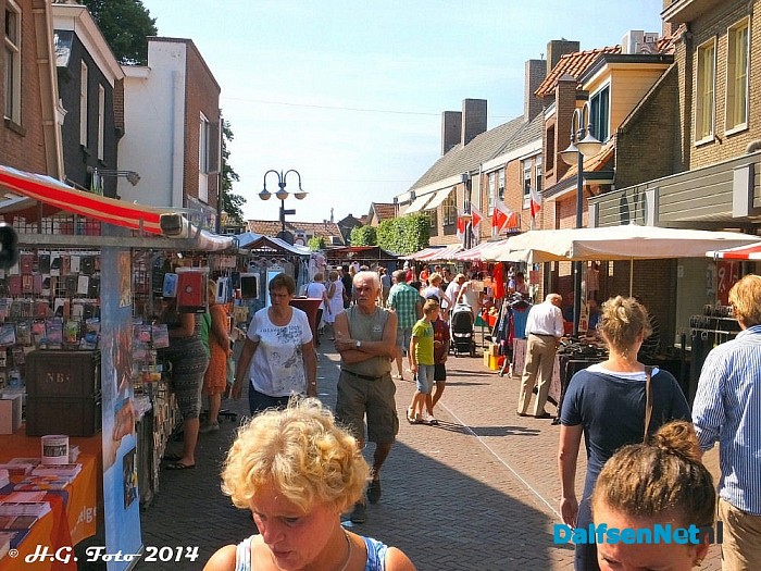 Eerste Blauwe bogen Dag Dalfsen. - Foto: H.G. Foto
