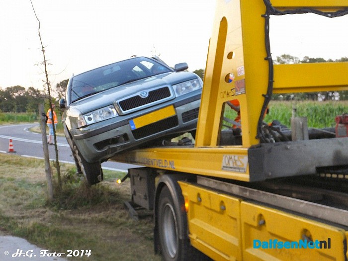 Aanrijding met lantarenpaal Jachtlusterallee. - Foto: H.G. Foto