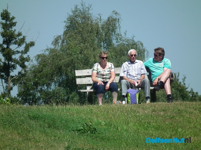 Vakantie? Prachtig weer om Dalfsen vanaf de Vecht te ontdekken! - Foto: Robert Bril