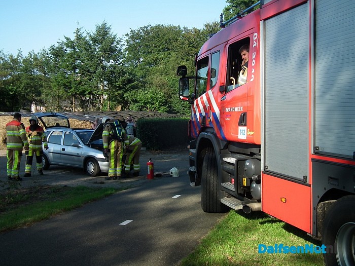 Klein autobrandje Rechterensedijk - Foto: Robert Bril