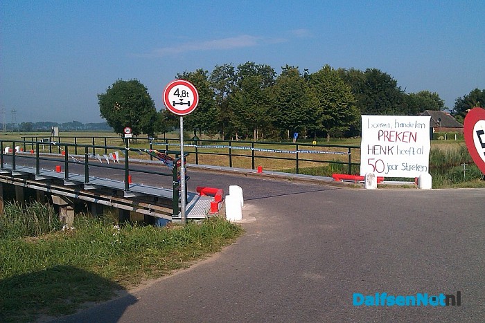 Linthorstbrug in de slingers