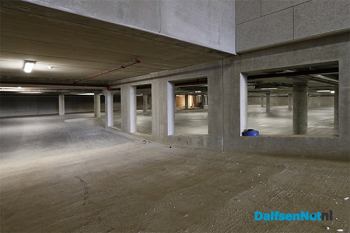 Parkeren onder Albert Heijn
