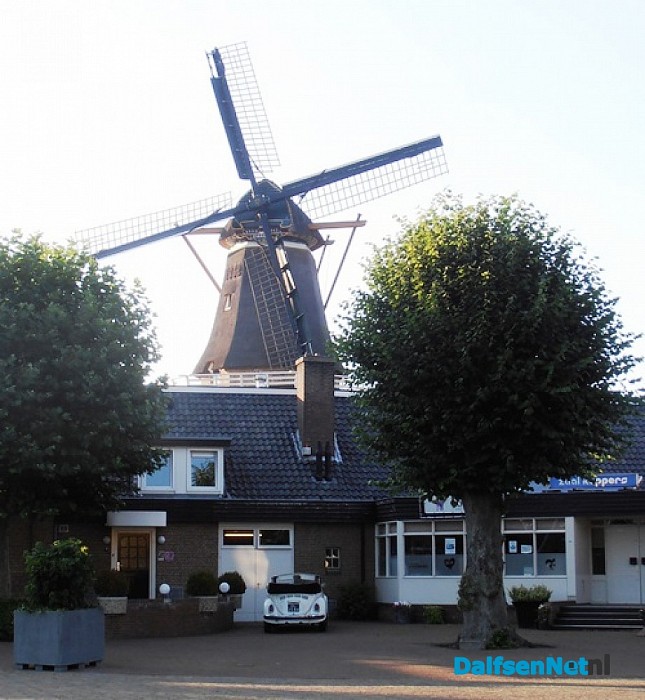 Fakkertmolen vandaag ook in rouwstand